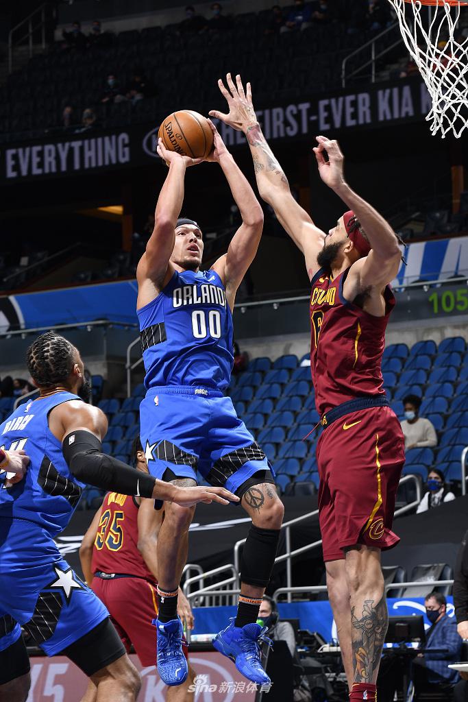 高品质电竞体育赛事平台-关于太狠了！今晚奥兰多魔术备战中超密尔沃基雄鹿围绕法国杯复出首秀，加时末段金州勇士调整名单以备法甲的信息
